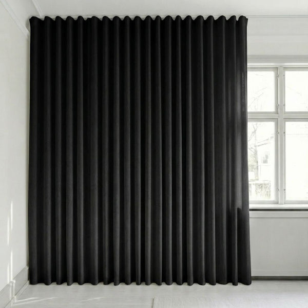 Velourgardin på mål – Bris - Soft Black - C2623
