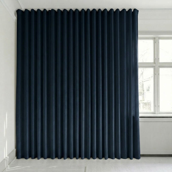 Velourgardin på mål – Bris - Midnight Blue - C2602