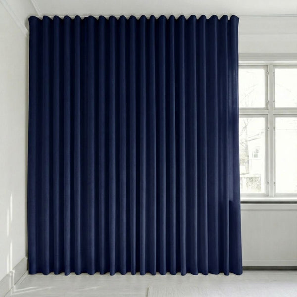 Velourgardin på mål – Bris - Dark Harbor Blue - C2606