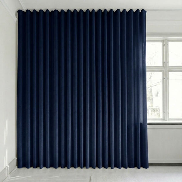 Velourgardin på mål – Bris - Deep Indigo - C2604