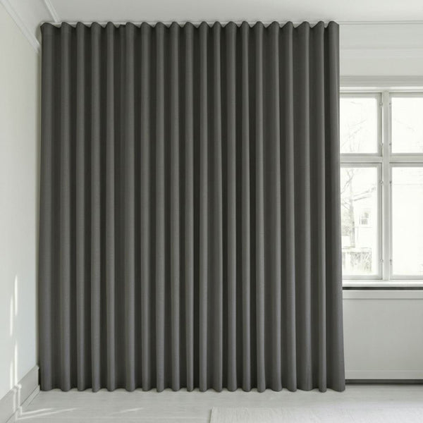 Mørklægningsgardin på mål – Sola - Jet Black - C3215