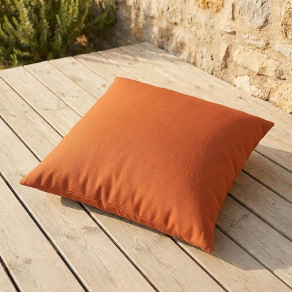 Gulvpude på mål i Sunproof - Rust - S5213.