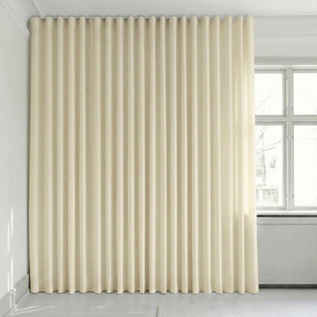 Semitransparent gardin på mål – Rina
