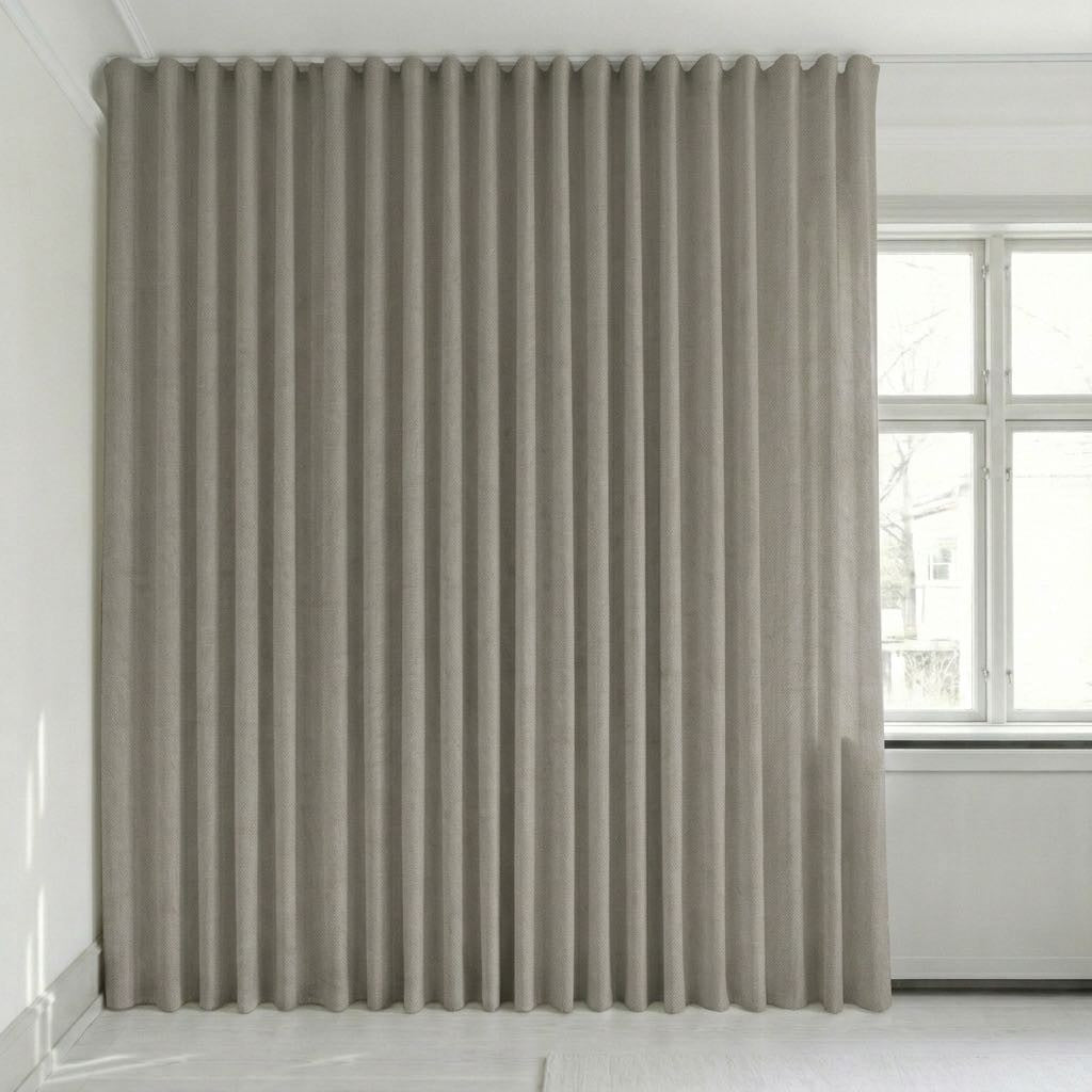 Semitransparent gardin på mål – Rina
