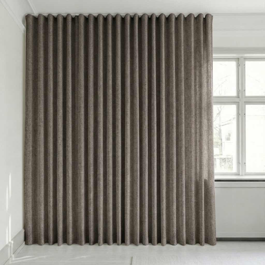 Semitransparent gardin på mål – Disa