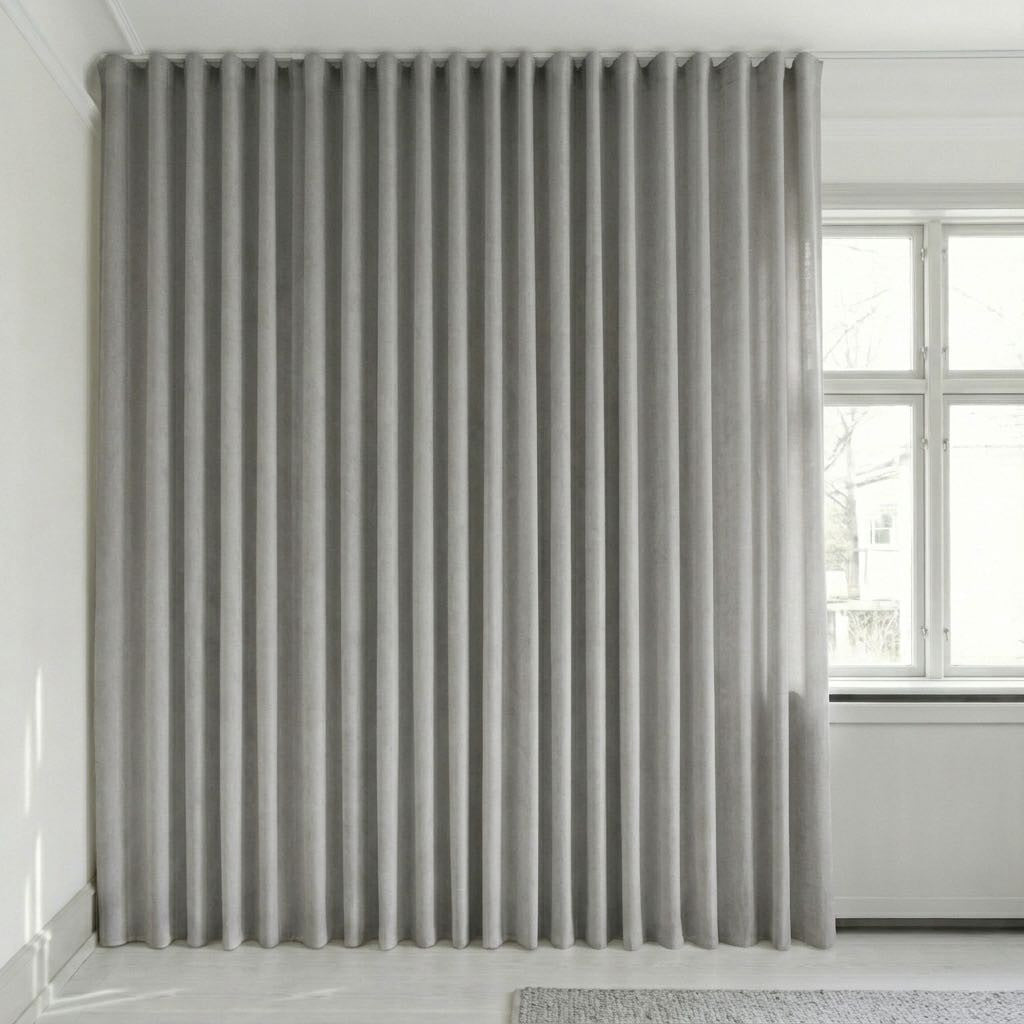 Velourgardin på mål – Bris